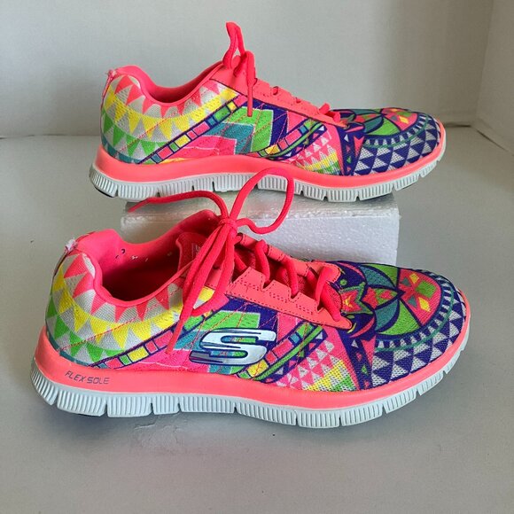 Women’s Stylish & Colorful Sketcher’s Memory Foam Shoes Size 7.5. - Picture 1 of 12